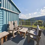 Apartman Urlas Apartments, Shortcut To Snezka, Dog Friendly *