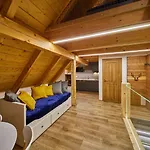 Urlas Apartments, Shortcut To Snezka, Dog Friendly Apartman *