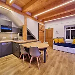 Apartman Urlas Apartments, Shortcut To Snezka, Dog Friendly