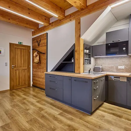 Urlas Apartments, Shortcut To Snezka, Dog Friendly *