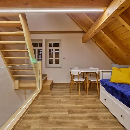 Apartman Urlas *
