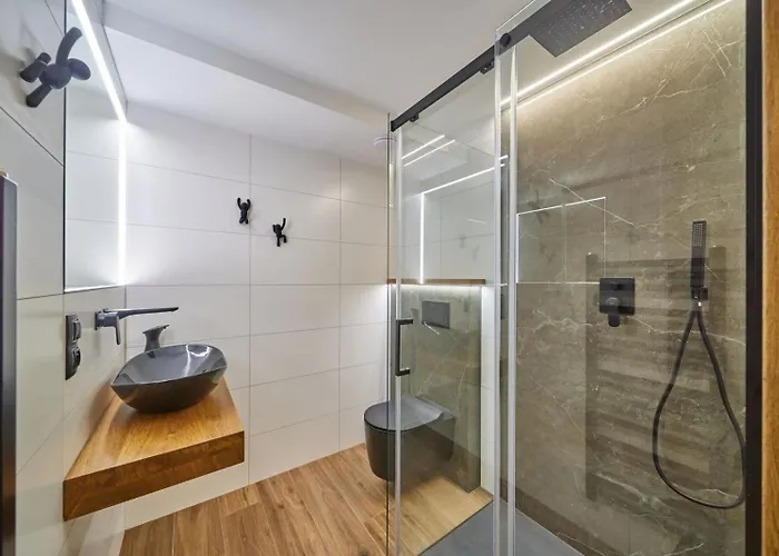 Апартаменты Urlas Apartments, Shortcut To Snezka, Dog Friendly *