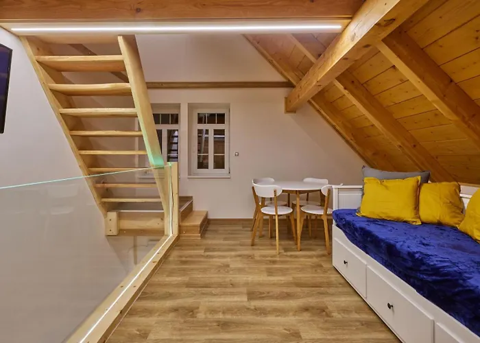 شقة Urlas Apartments, 80m From Slope, Dog Friendly *