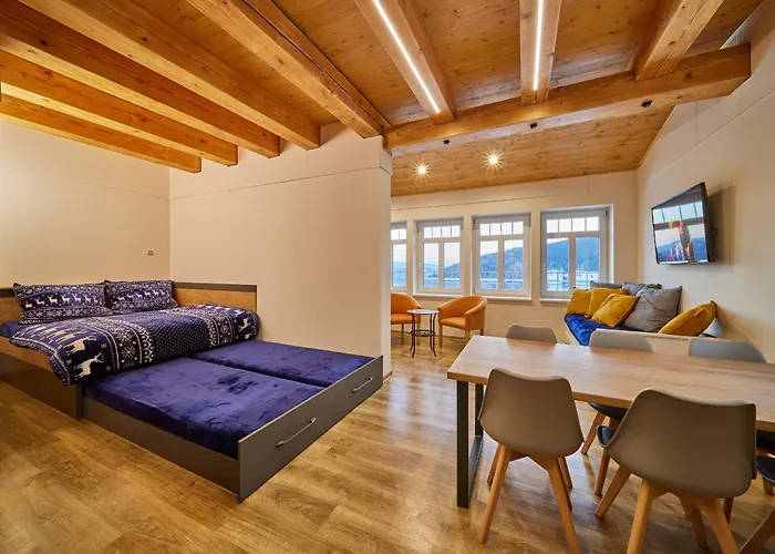 Urlas Apartments, dog friendly, shortcut to Sněžka Mountain *